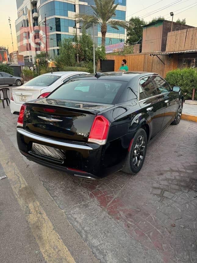 کرایسلەر 300
